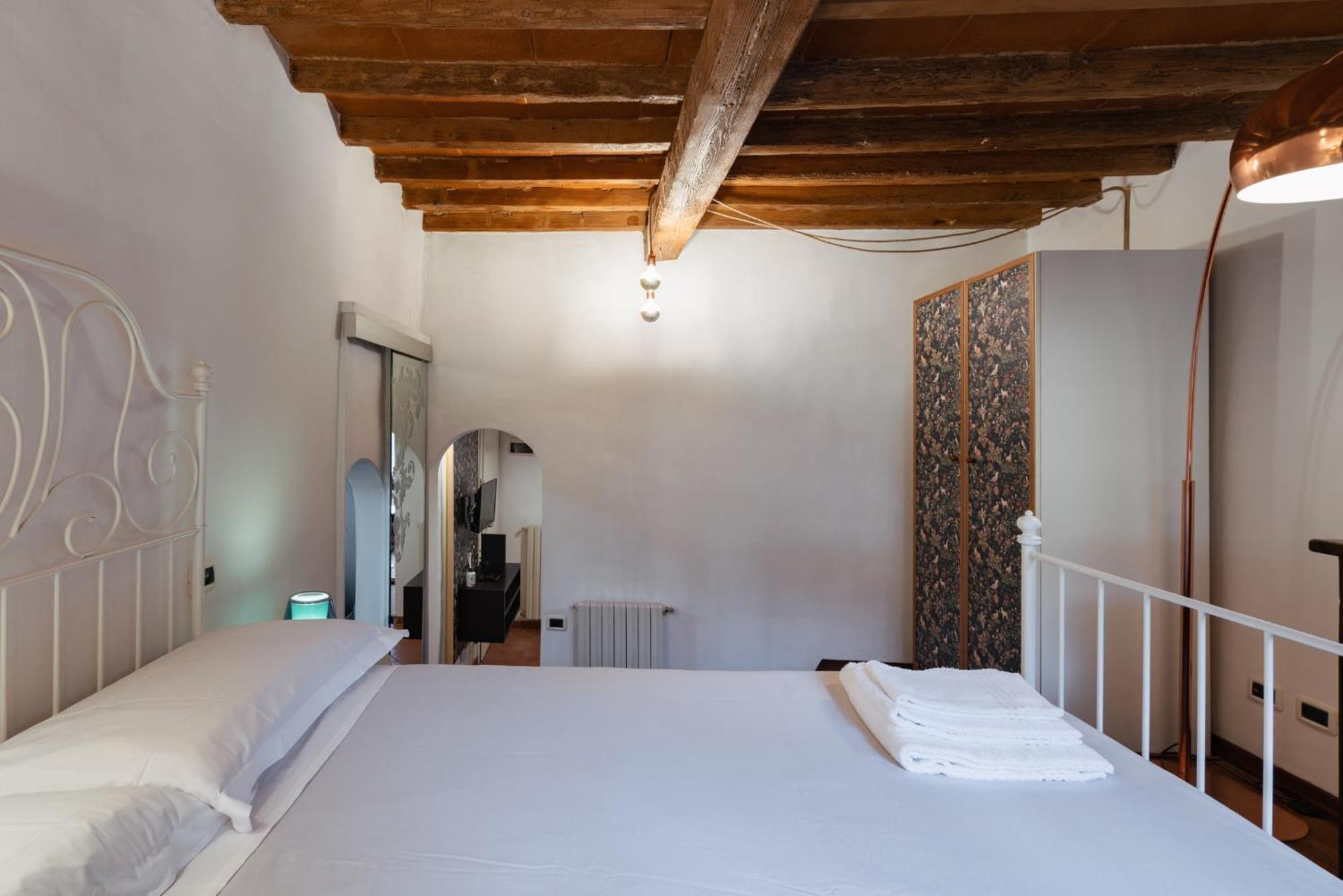 Charming In The Heart Of Santo Spirito Apartamento *
