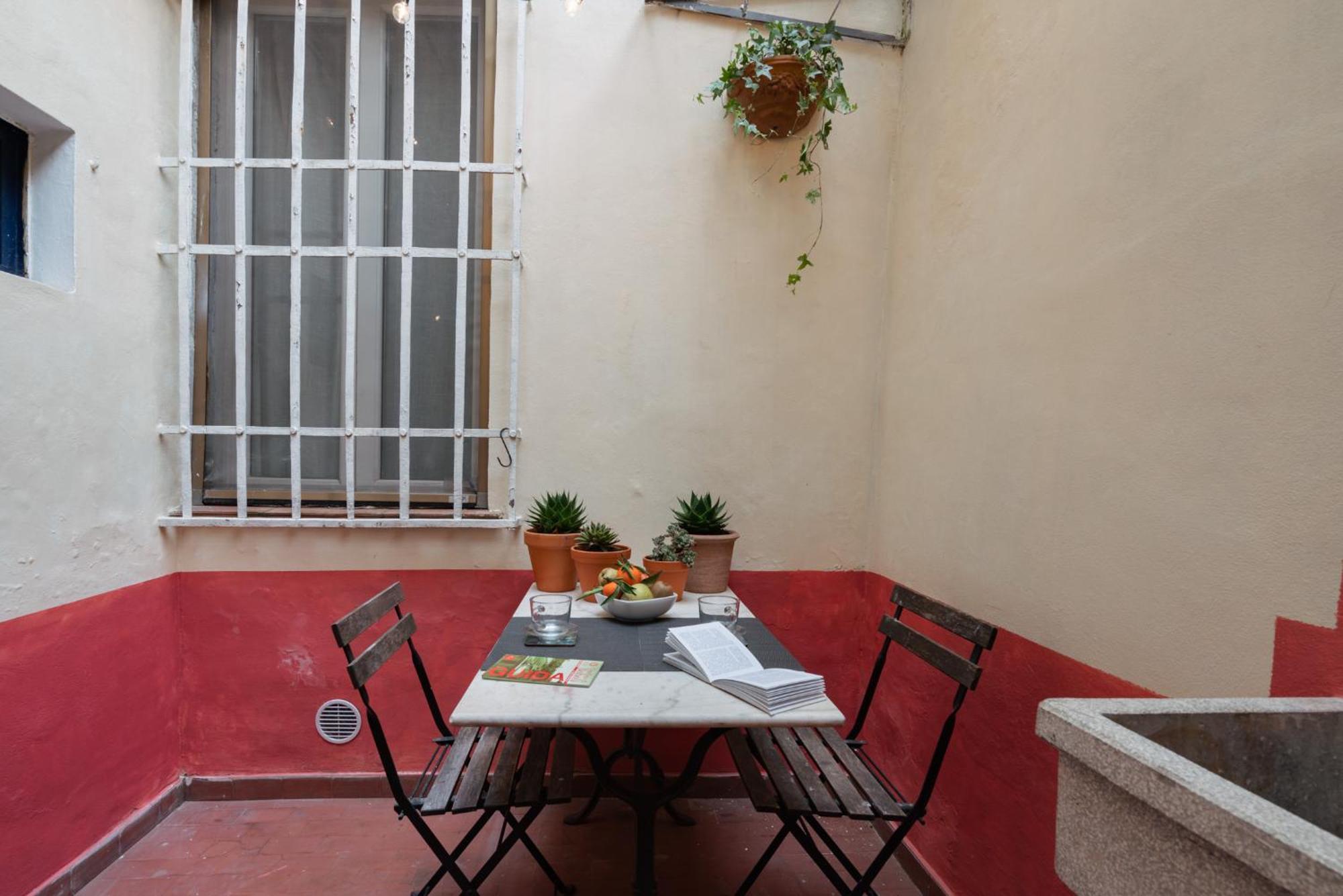 Charming In The Heart Of Santo Spirito Apartamento